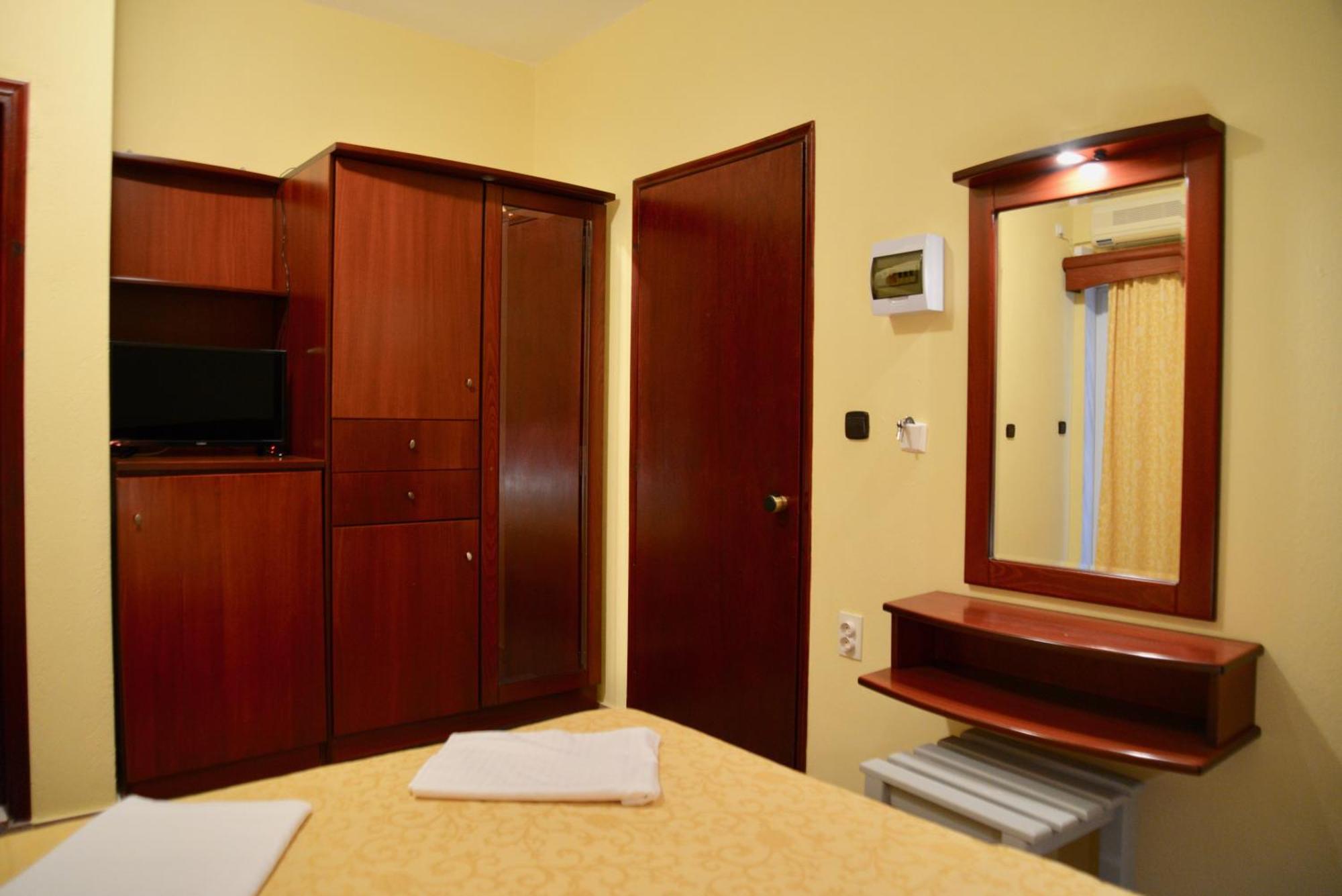 Olympion Beach Hotel 게라크니 외부 사진